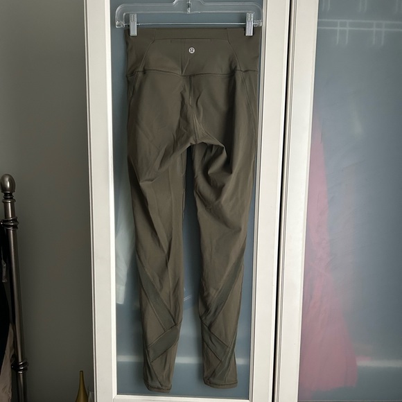 Limited Edition - Lululemon mesh leggings - Picture 3 of 7